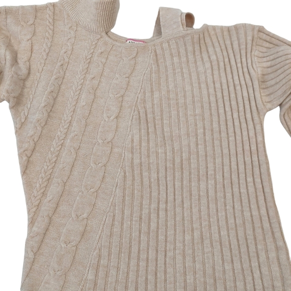 Andree by Unit Multiknit Oat One Shoulder Sweater - Picture 9 of 13